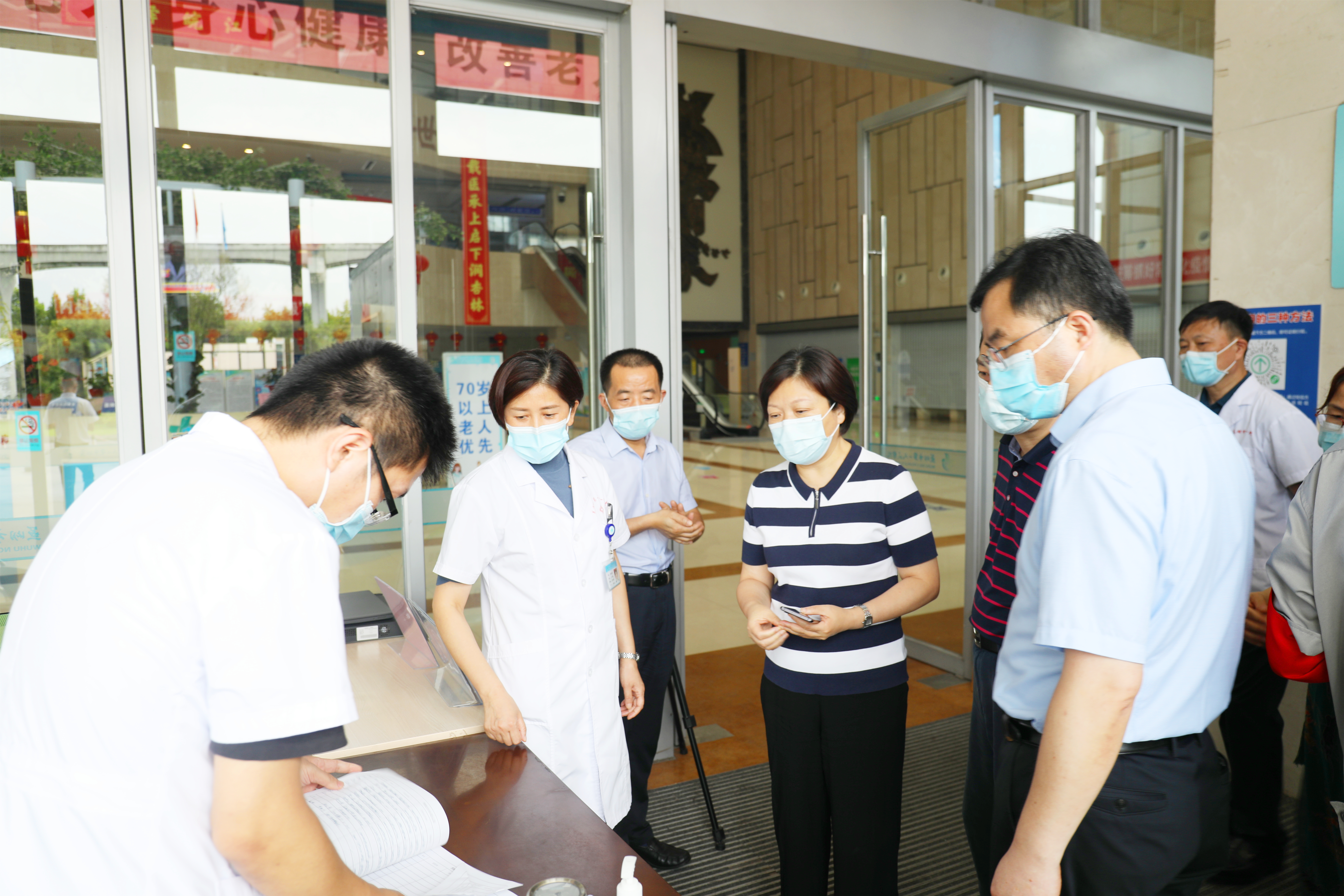 8月11 - 12日省卫生健康委主任赴芜湖调研疫情防控情况